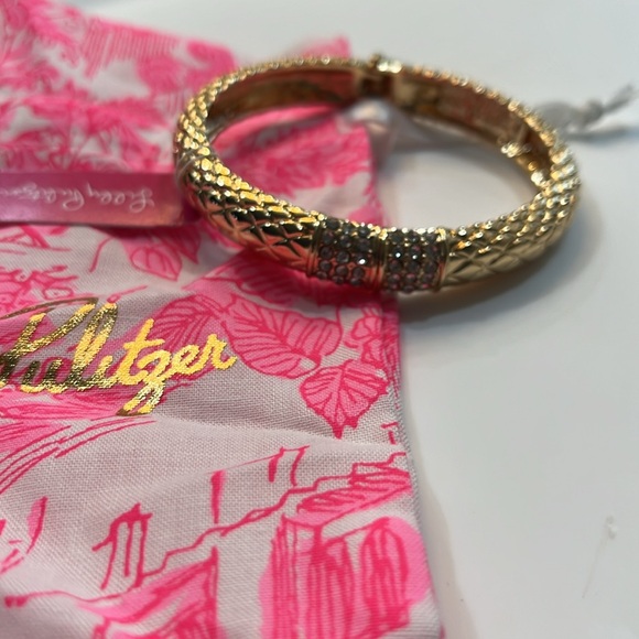 LILLY PULITZER SEA FAN CRYSTAL ENCRUSTED GOLD BANGLE BRAND NEW - Picture 2 of 8